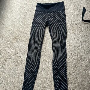 lululemon pattern leggings